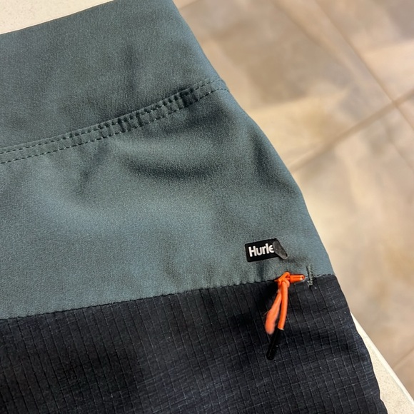 Hurley board shorts - Picture 8 of 8